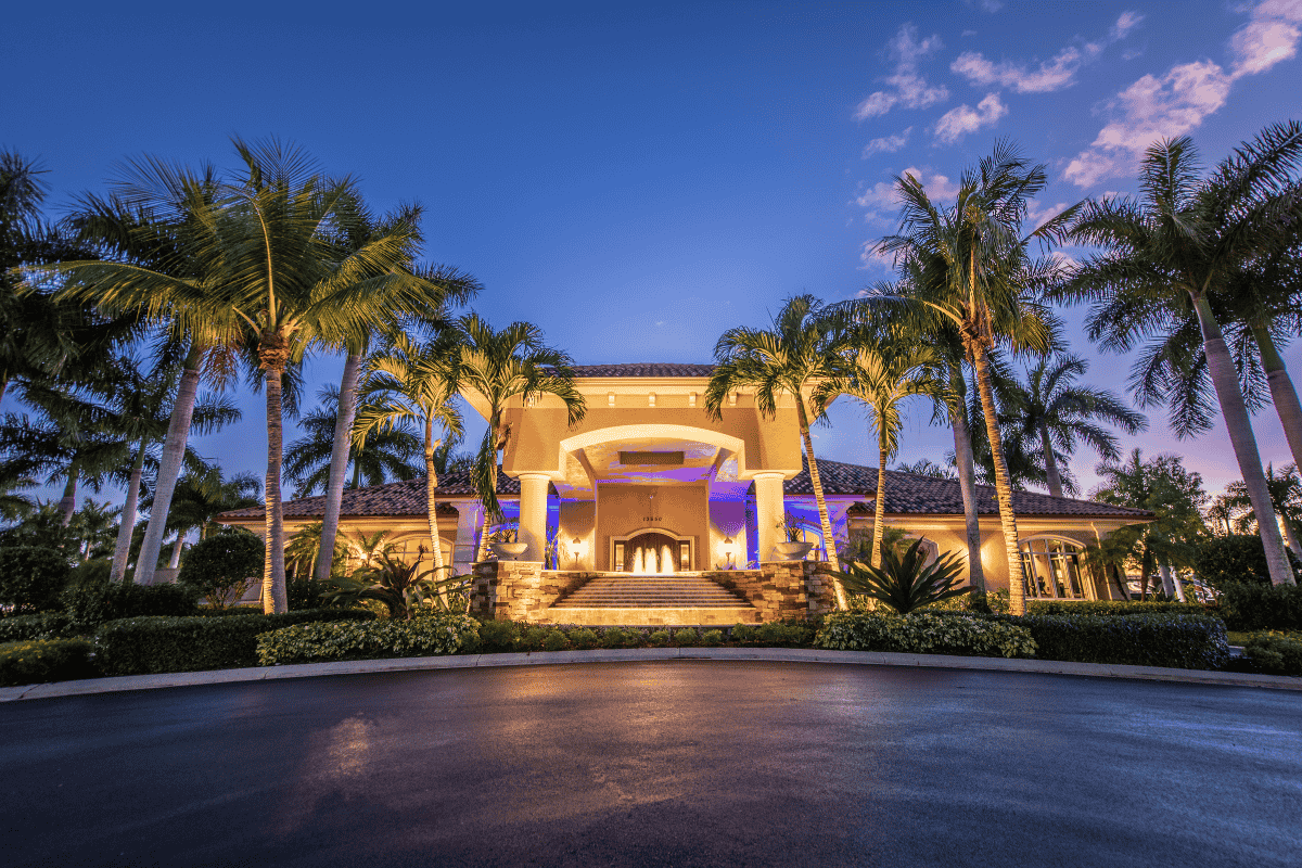 Welcome to Naples Motorcoach Resort