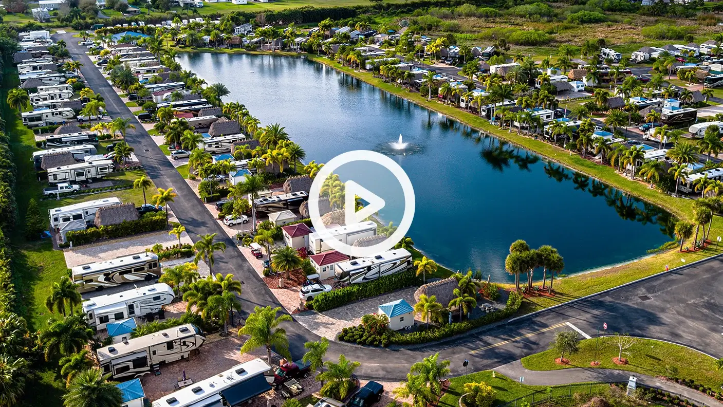 Silver Palms RV Resort is located in Okeechobee, Florida.